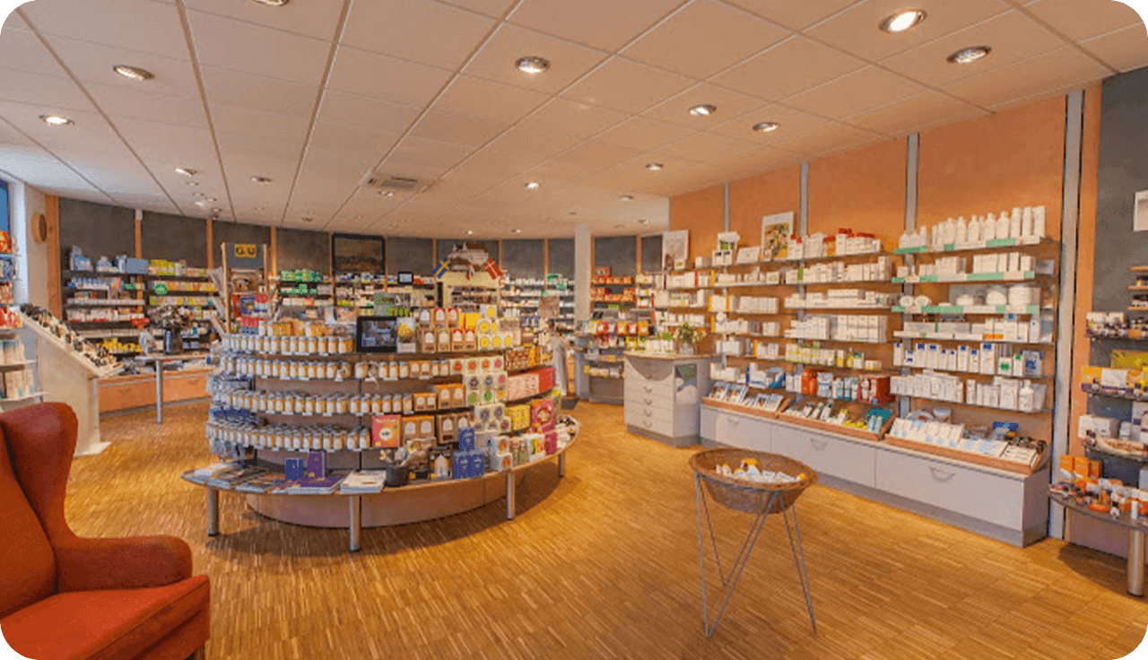 Duburg-Apotheke von innen